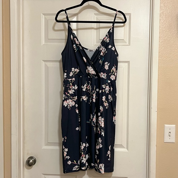 Styleworld V-Neck Navy Blue and Floral Spaghetti Strap Swing Dress - Size XXL - Picture 3 of 12